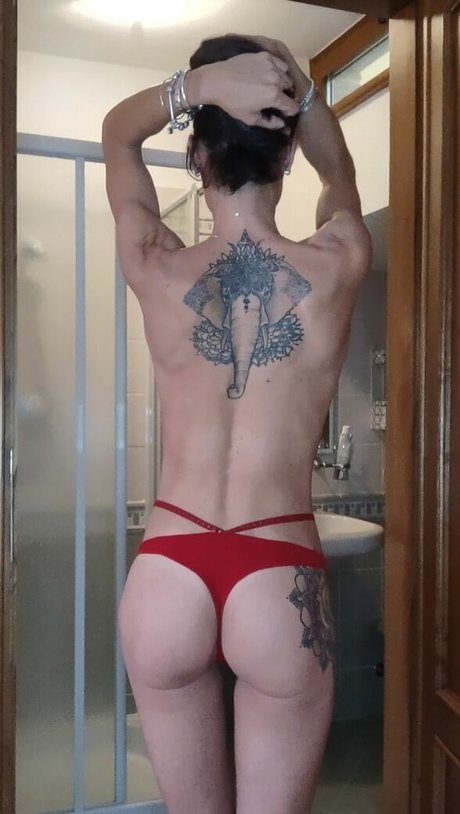 Profile photo of Naomi_bellucci
