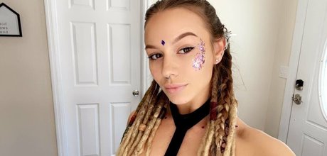 Naomiswann photo 111