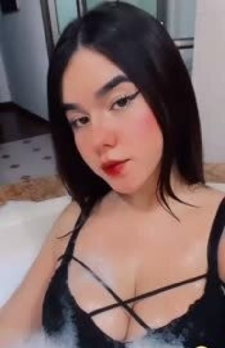 Natalia Beltran photo 3