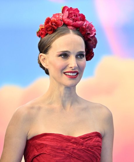 Natalie Portman photo 386
