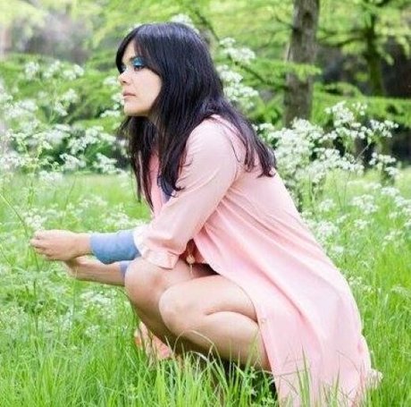 Natasha Khan photo 20