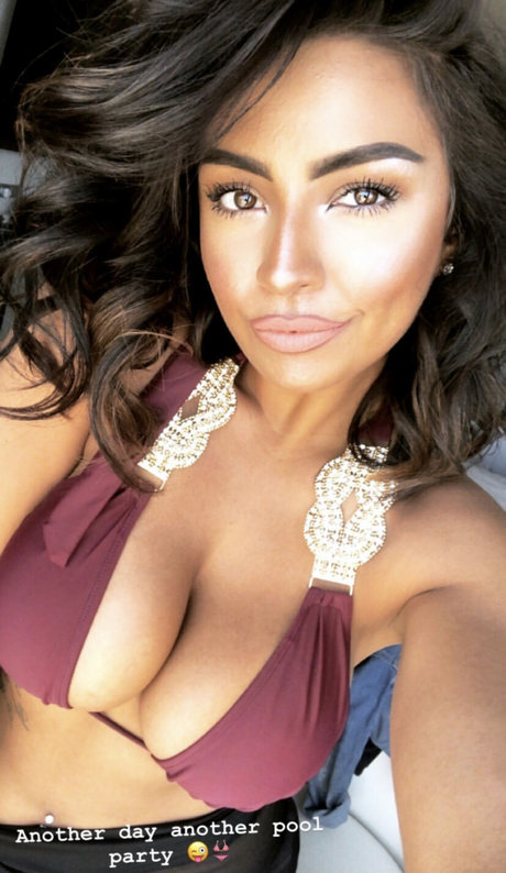 Natasha Sandhu photo 18