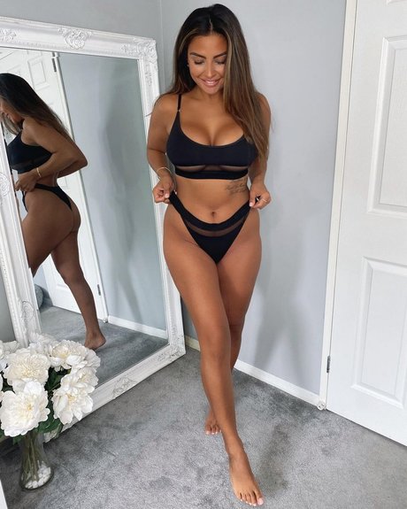Natasha Sandhu photo 38