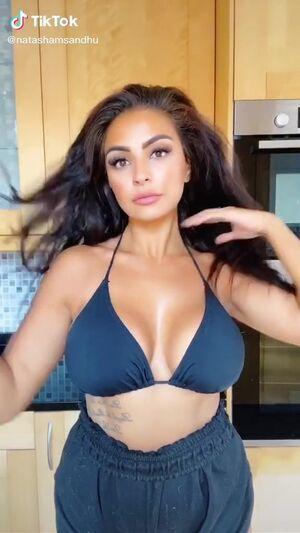 natashamsandhu photo 13