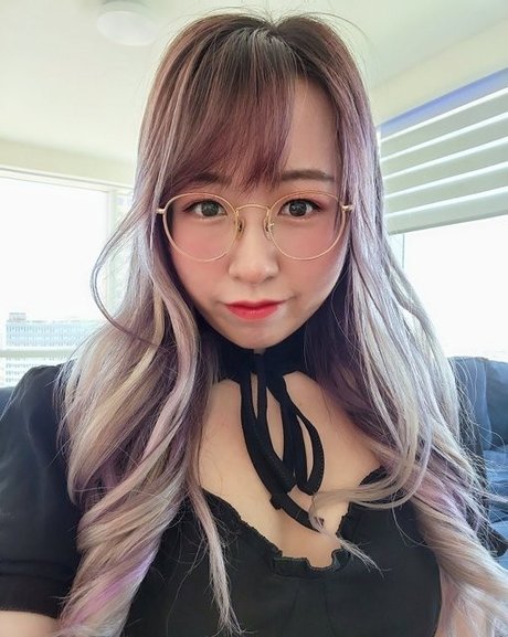 Natsumiii photo 1