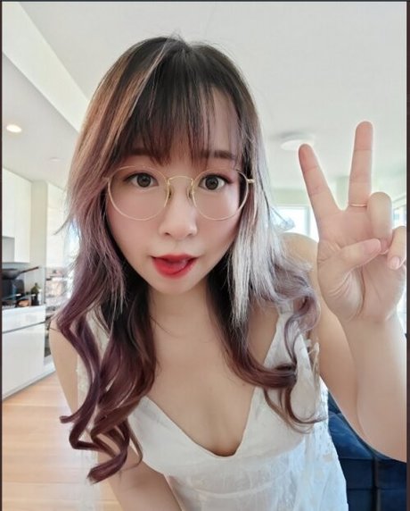 Natsumiii photo 3