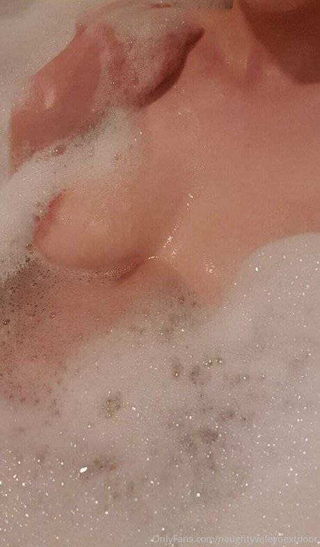 Naughtywifeynextdoor photo 45
