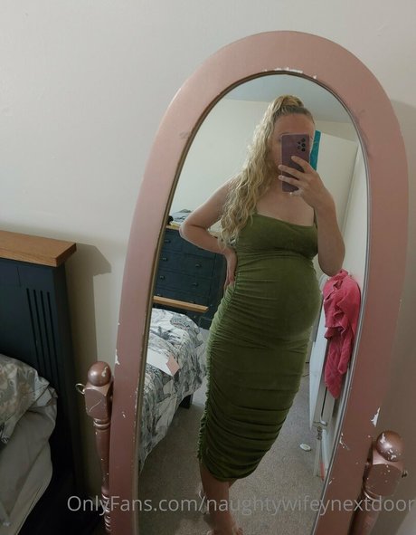 Naughtywifeynextdoor photo 58