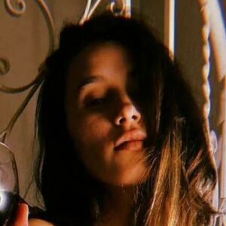 Nayvi Diaz photo 19