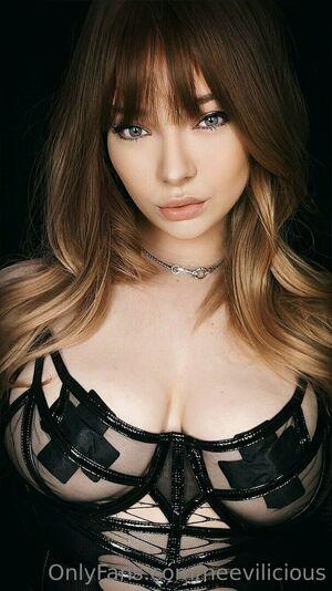neevilicious photo 89