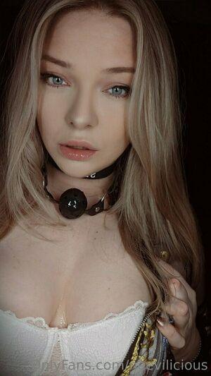 neevilicious photo 113