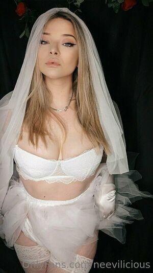 neevilicious photo 120