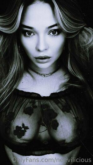 neevilicious photo 160