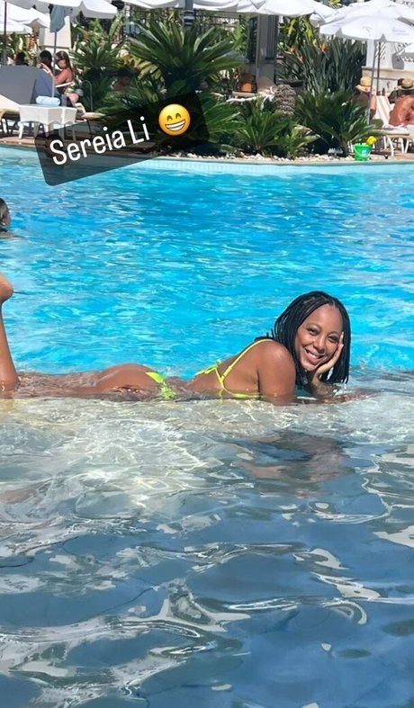 Negra Li photo 8