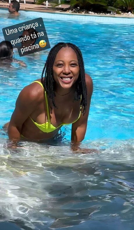Negra Li photo 10