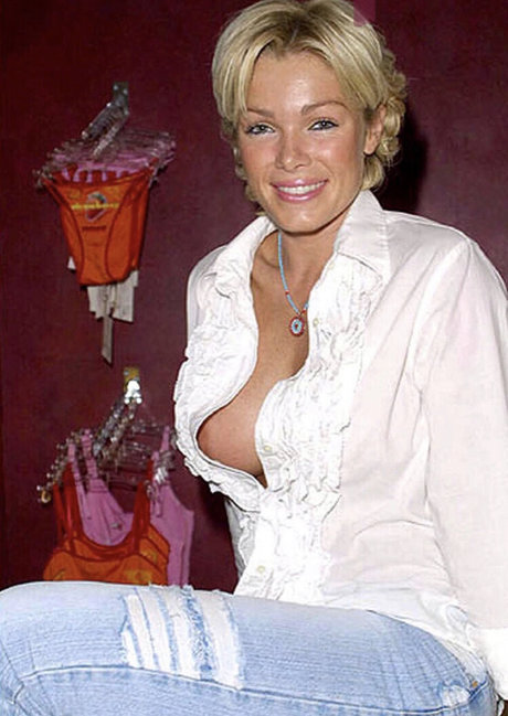 Nell McAndrew photo 11