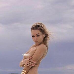 Profile photo of neon__angel