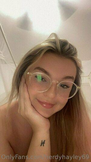 nerdyhayley69 photo 15