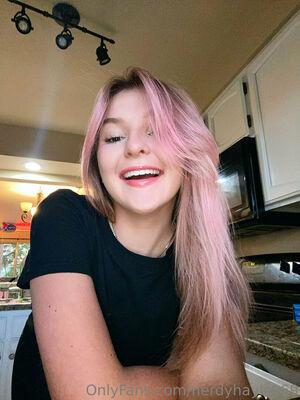 nerdyhayley69 photo 39