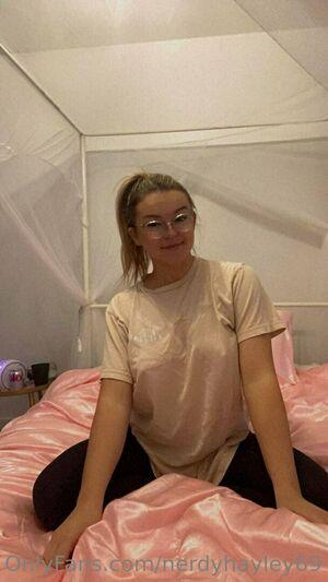 nerdyhayley69 photo 43