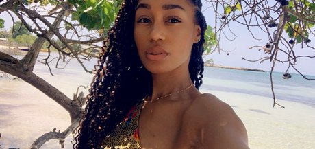 Nia Simone photo 82