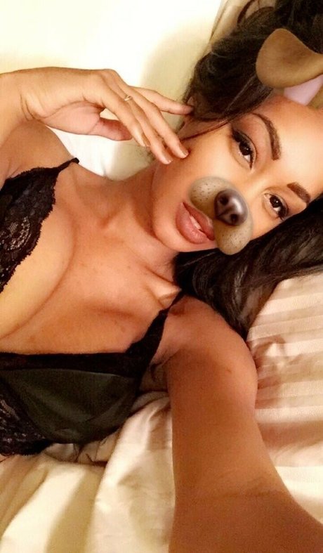 Nia Simone photo 88