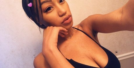 Nia Simone photo 105