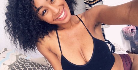 Nia Simone photo 119