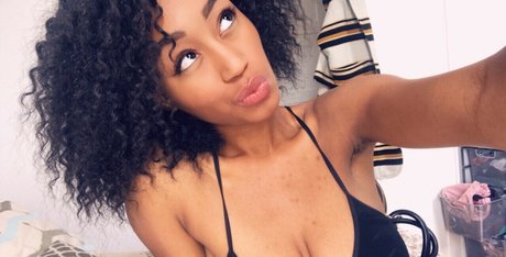 Nia Simone photo 121
