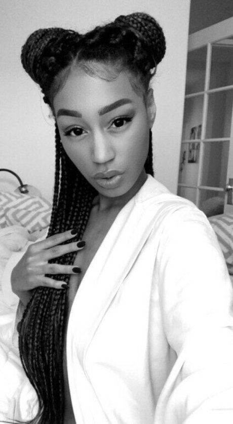 Nia Simone photo 133