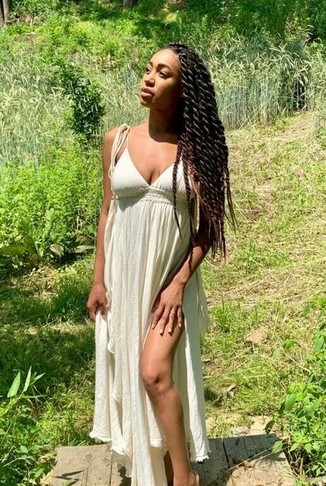 Nia Simone photo 142