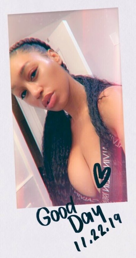 Nia Simone photo 145