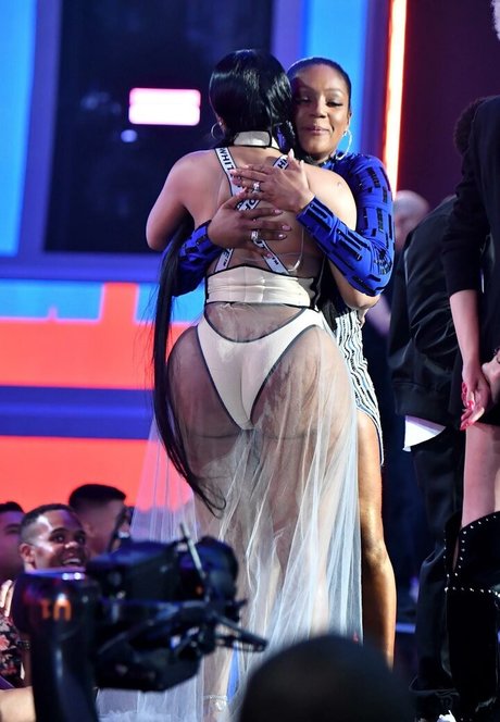 Nicki Minaj photo 11