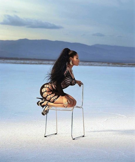 Nicki Minaj photo 77