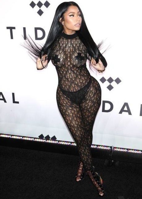 Nicki Minaj photo 110