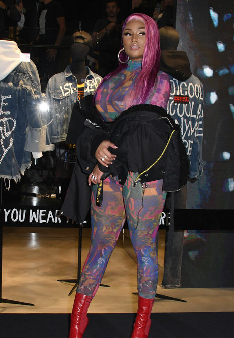 Nicki Minaj photo 220