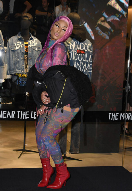 Nicki Minaj photo 221