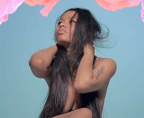 Nicki Minaj photo 273