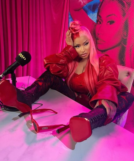Nicki Minaj photo 318