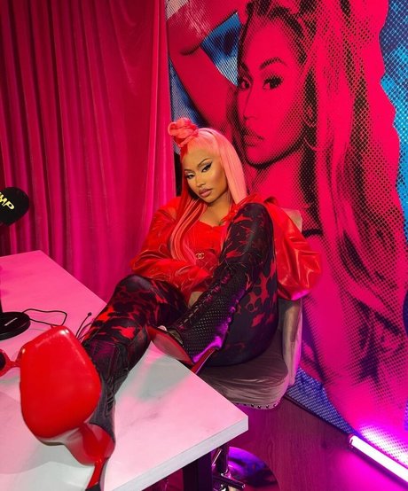 Nicki Minaj photo 319