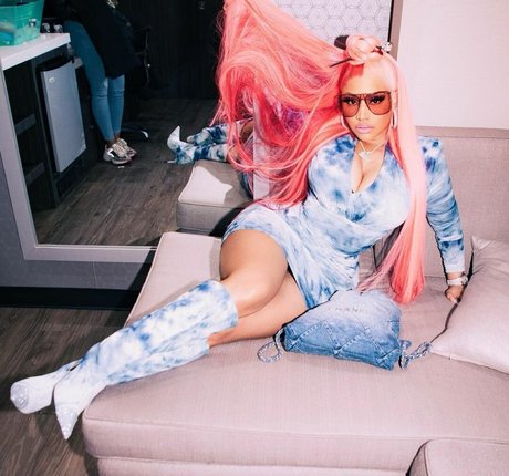 Nicki Minaj photo 320