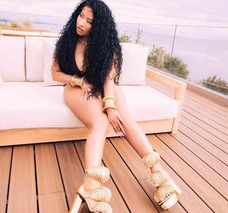 Nicki Minaj photo 332