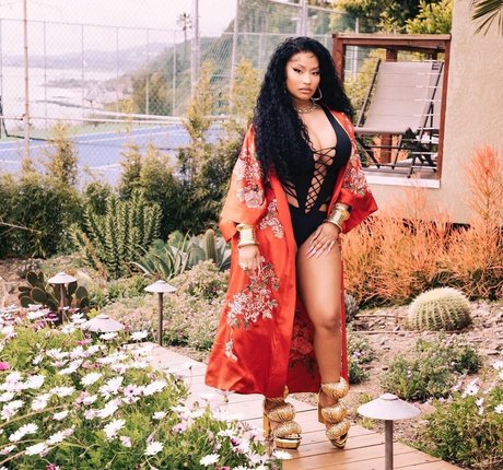Nicki Minaj photo 335