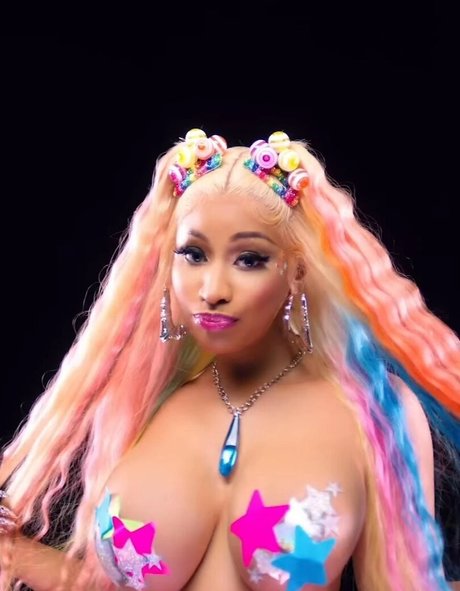Nicki Minaj photo 338