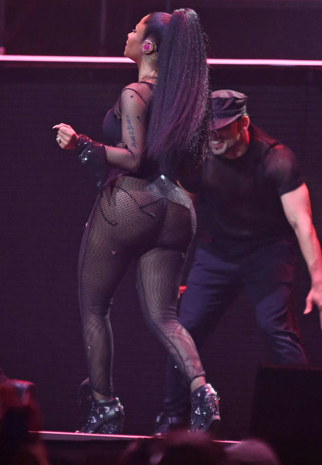 Nicki Minaj photo 374