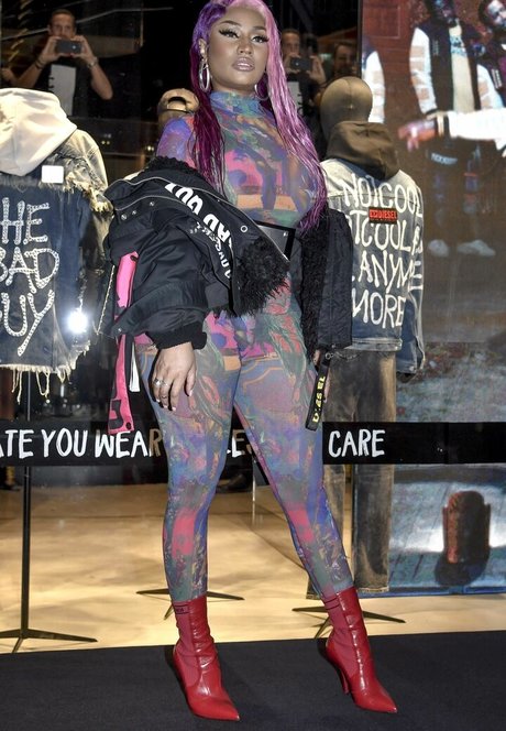 Nicki Minaj photo 416