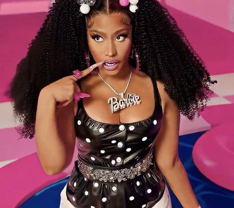 Nicki Minaj photo 423