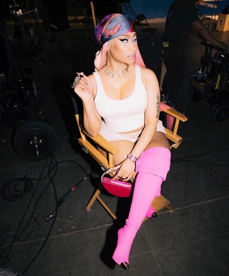Nicki Minaj photo 425
