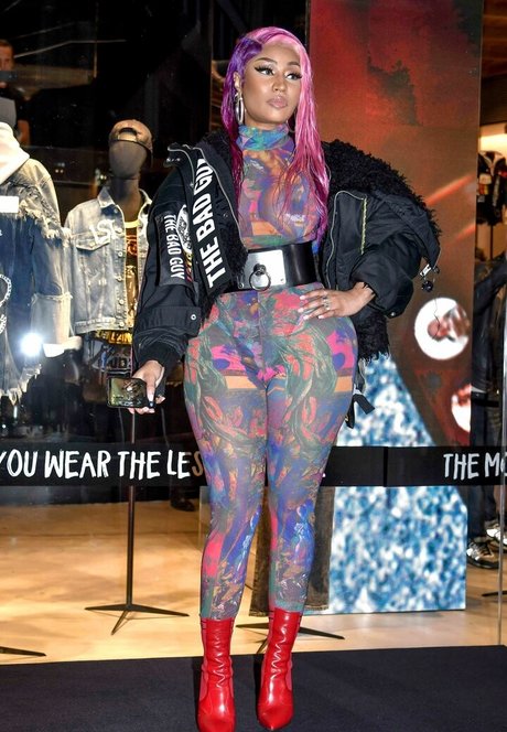 Nicki Minaj photo 432