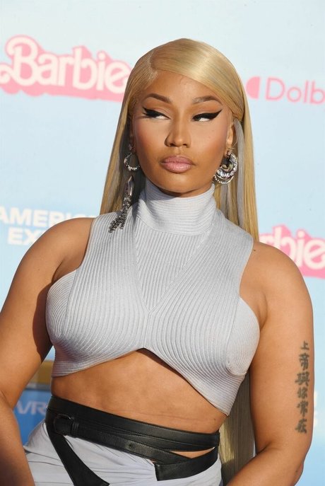 Nicki Minaj photo 443